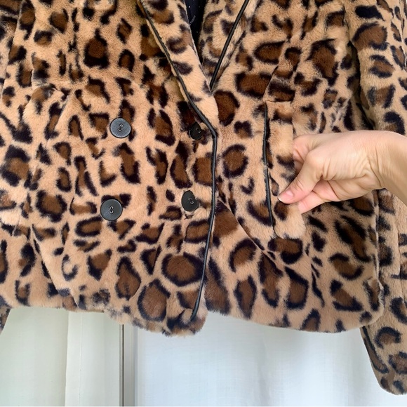 Belle & Bloom Leopard Faux Fur Jacket - Picture 5 of 13